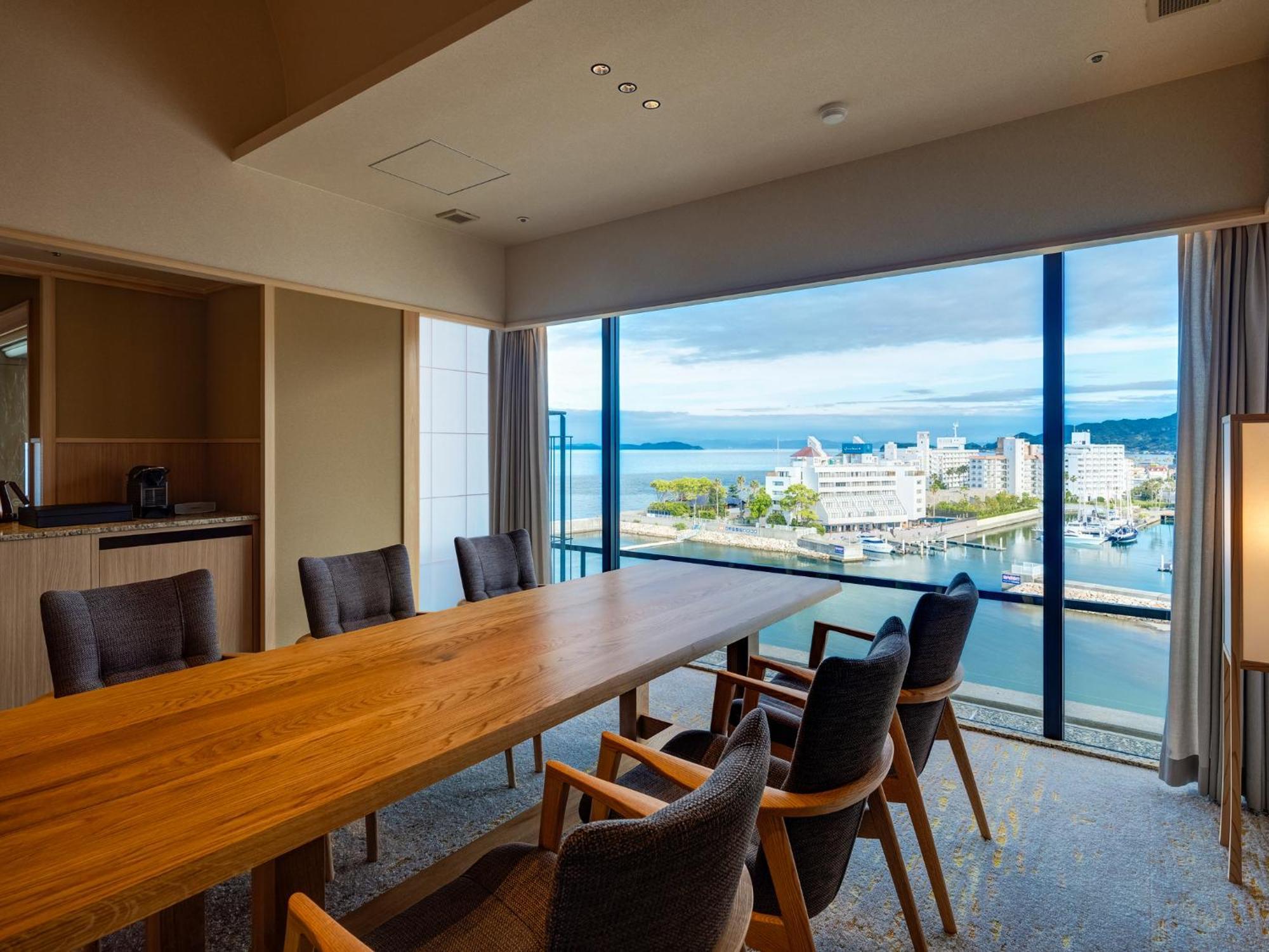 Awaji Yumesenkei Hotel Sumoto Room photo