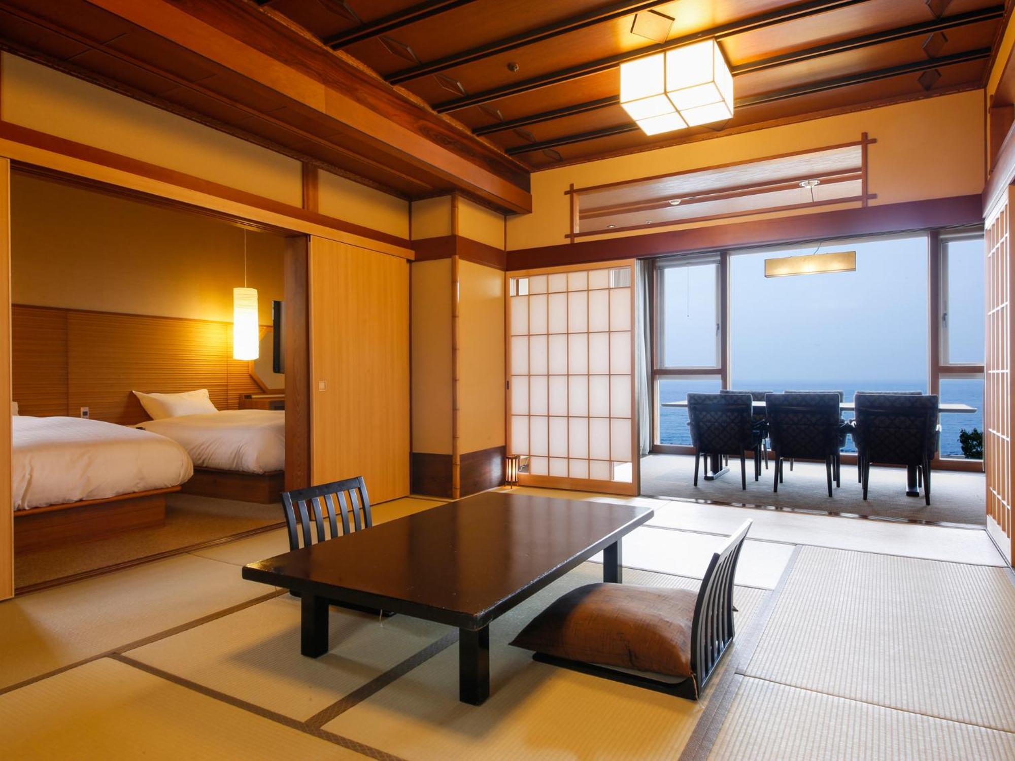 Awaji Yumesenkei Hotel Sumoto Room photo