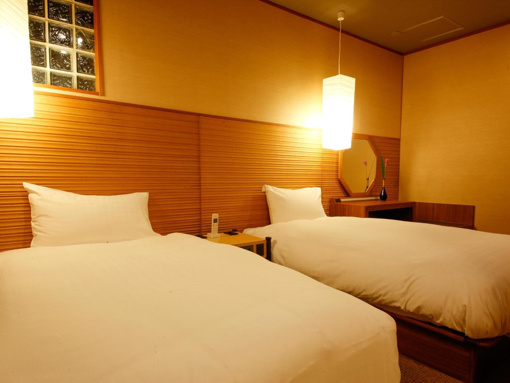 Awaji Yumesenkei Hotel Sumoto Room photo